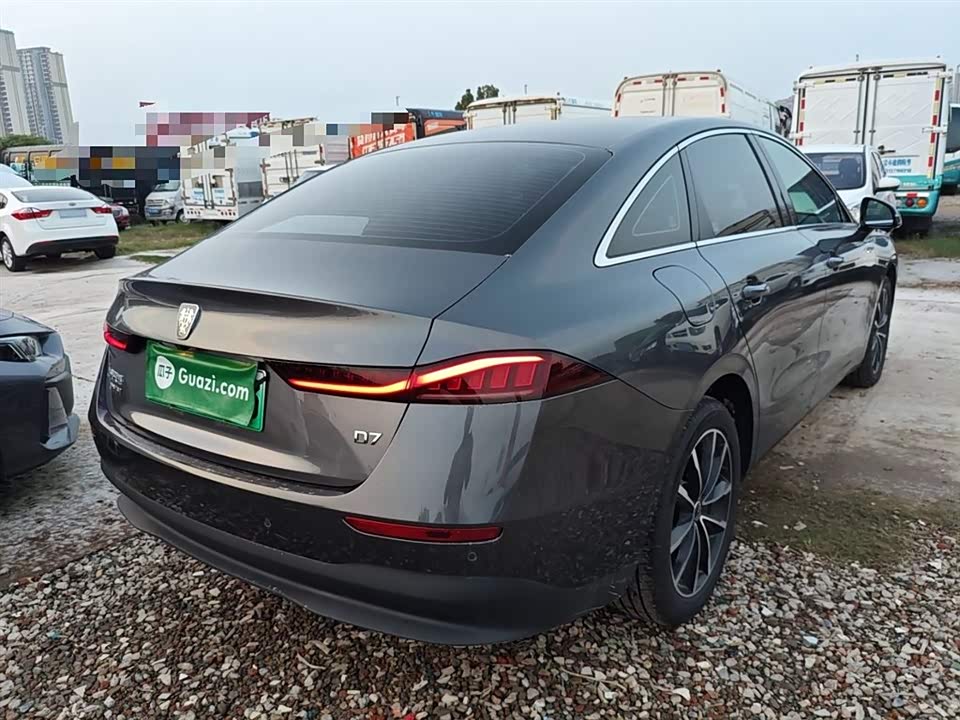 Roewe D7