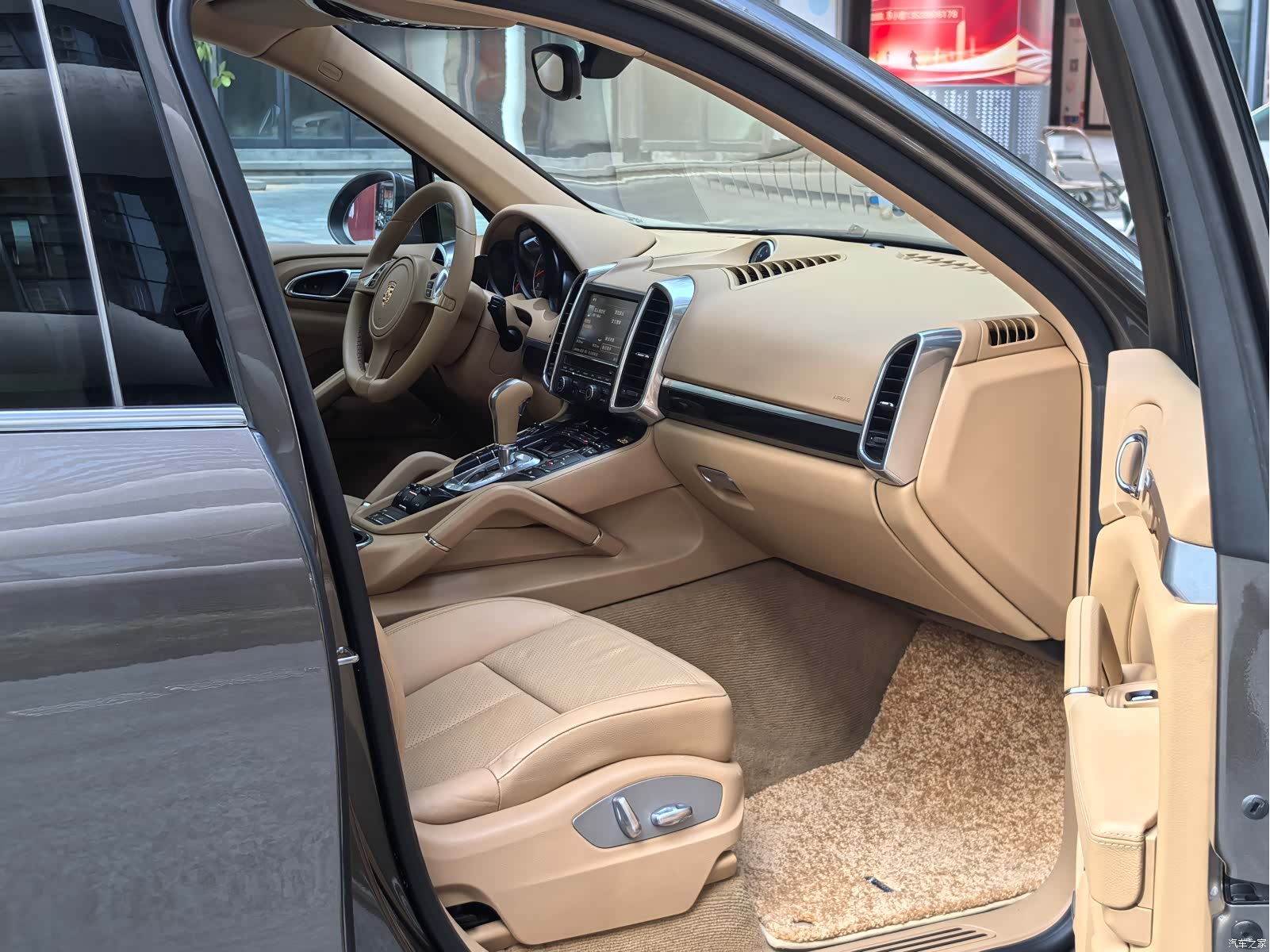 Porsche Cayenne, 2013 10