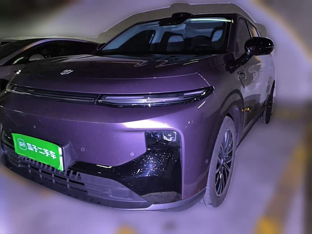 Leapmotor B10