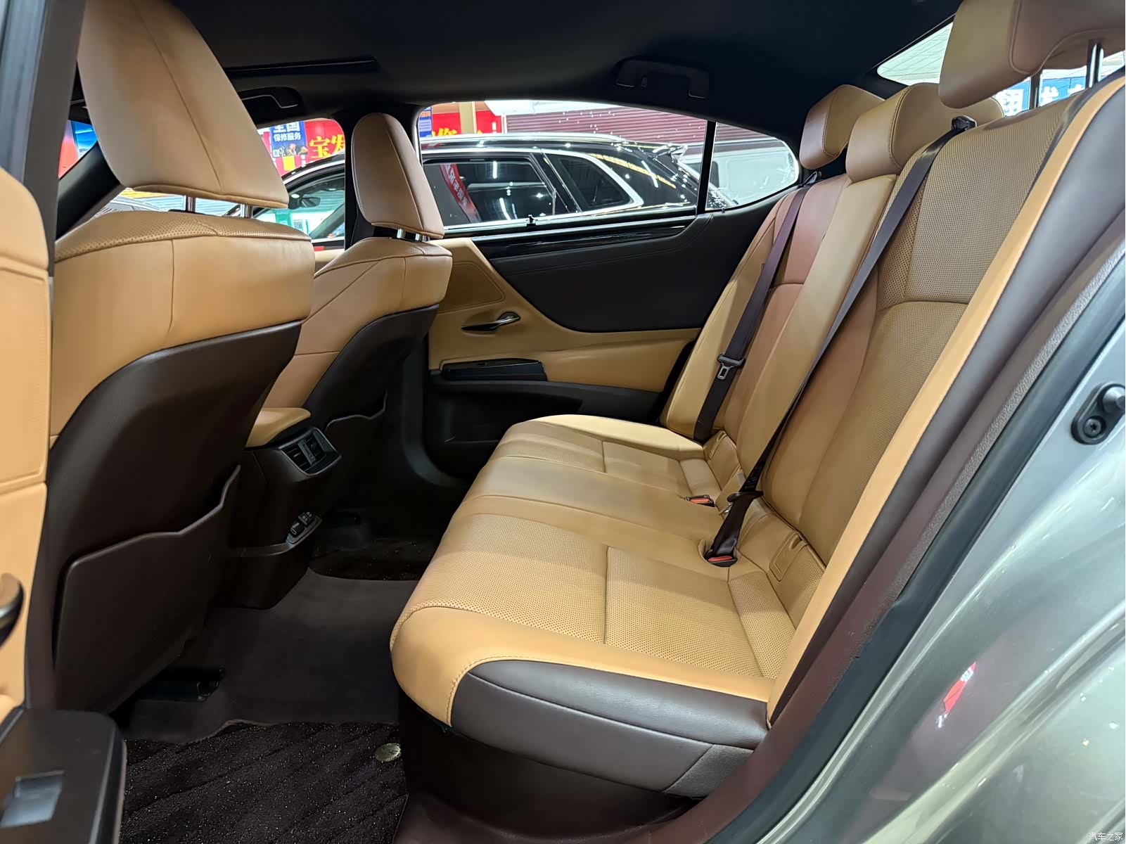 Lexus ES, 2020 17