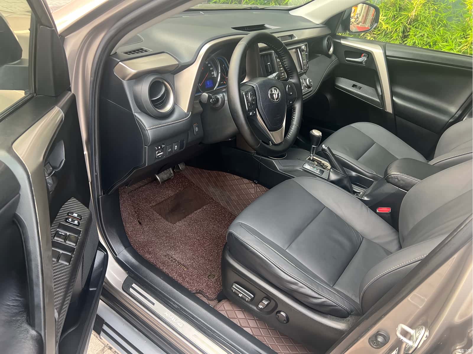 Toyota RAV4, 2015 9