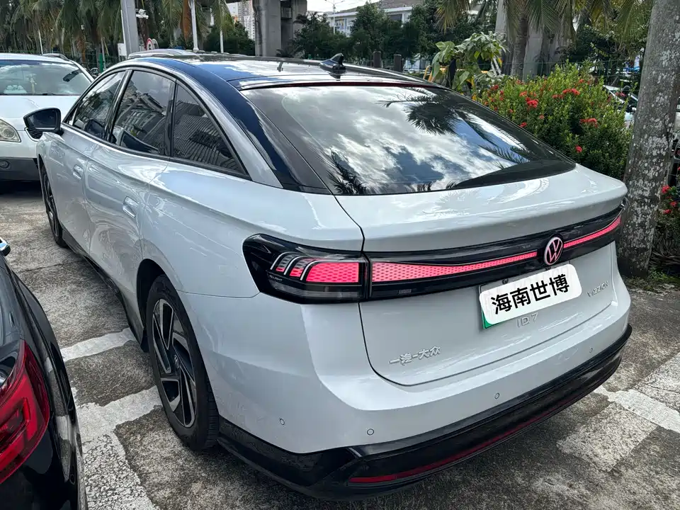 Volkswagen ID.7 VIZZION