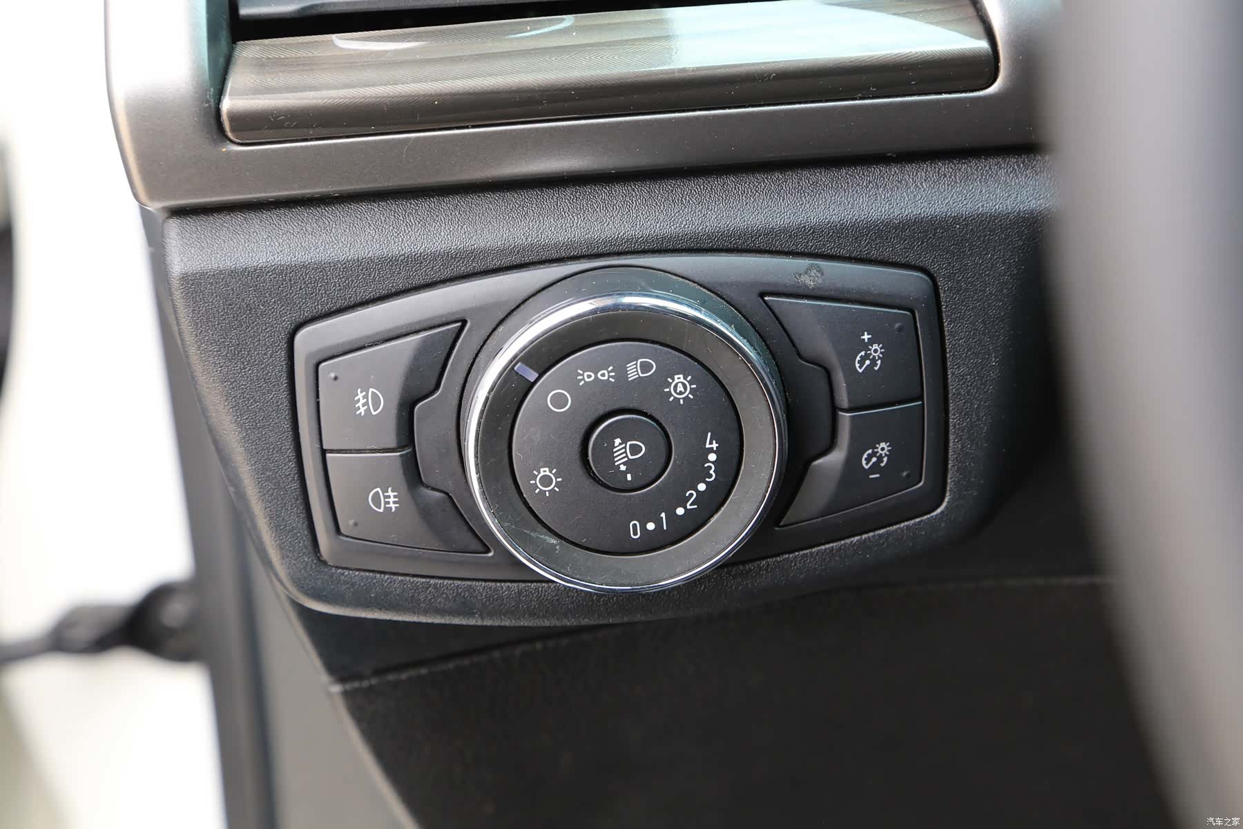 Ford Mondeo, 2018 13