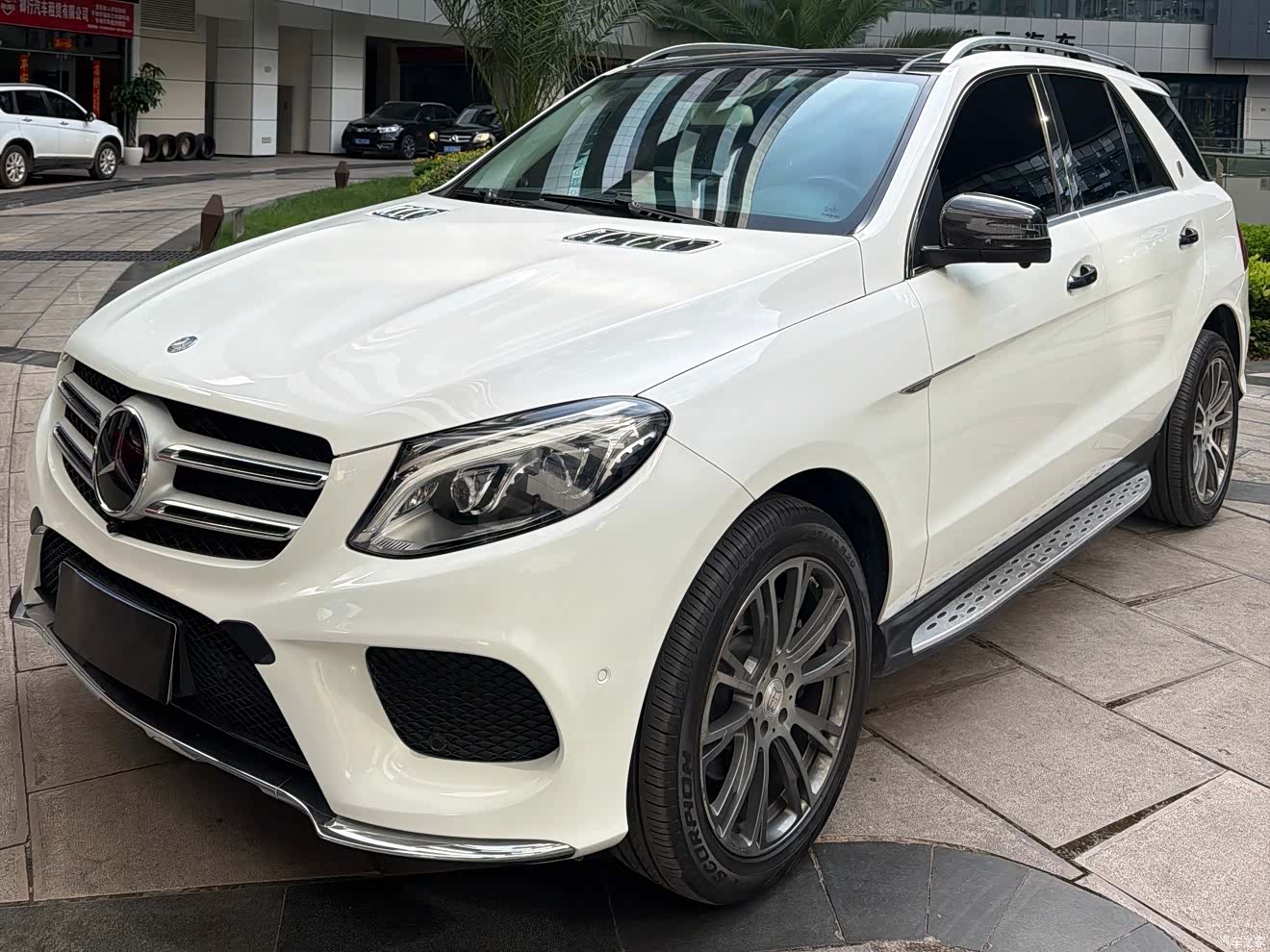 Mercedes-Benz GLE, 2017 1