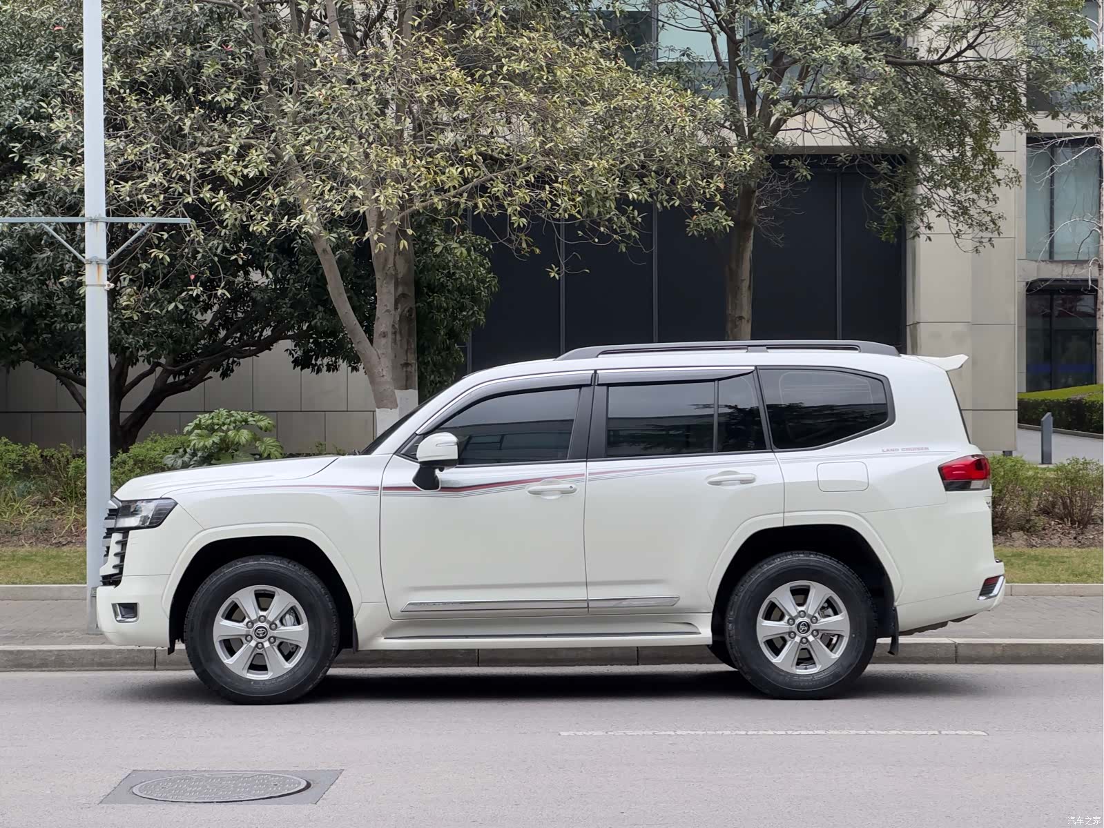 Toyota Land Cruiser, 2023 7