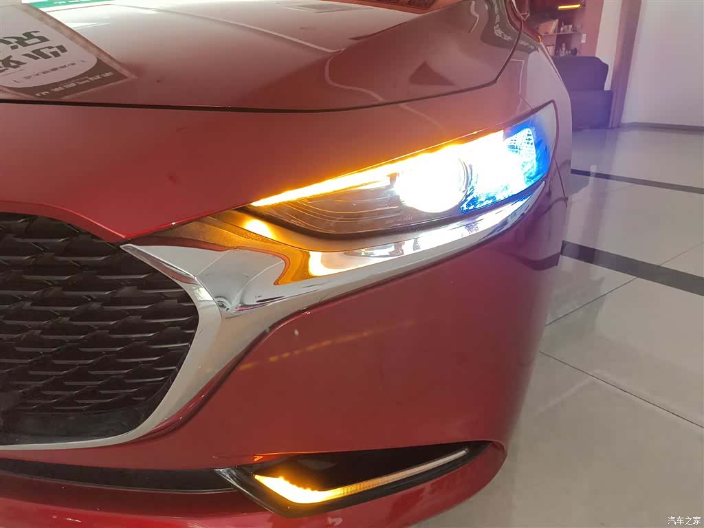 Mazda Mazda3, 2022 24