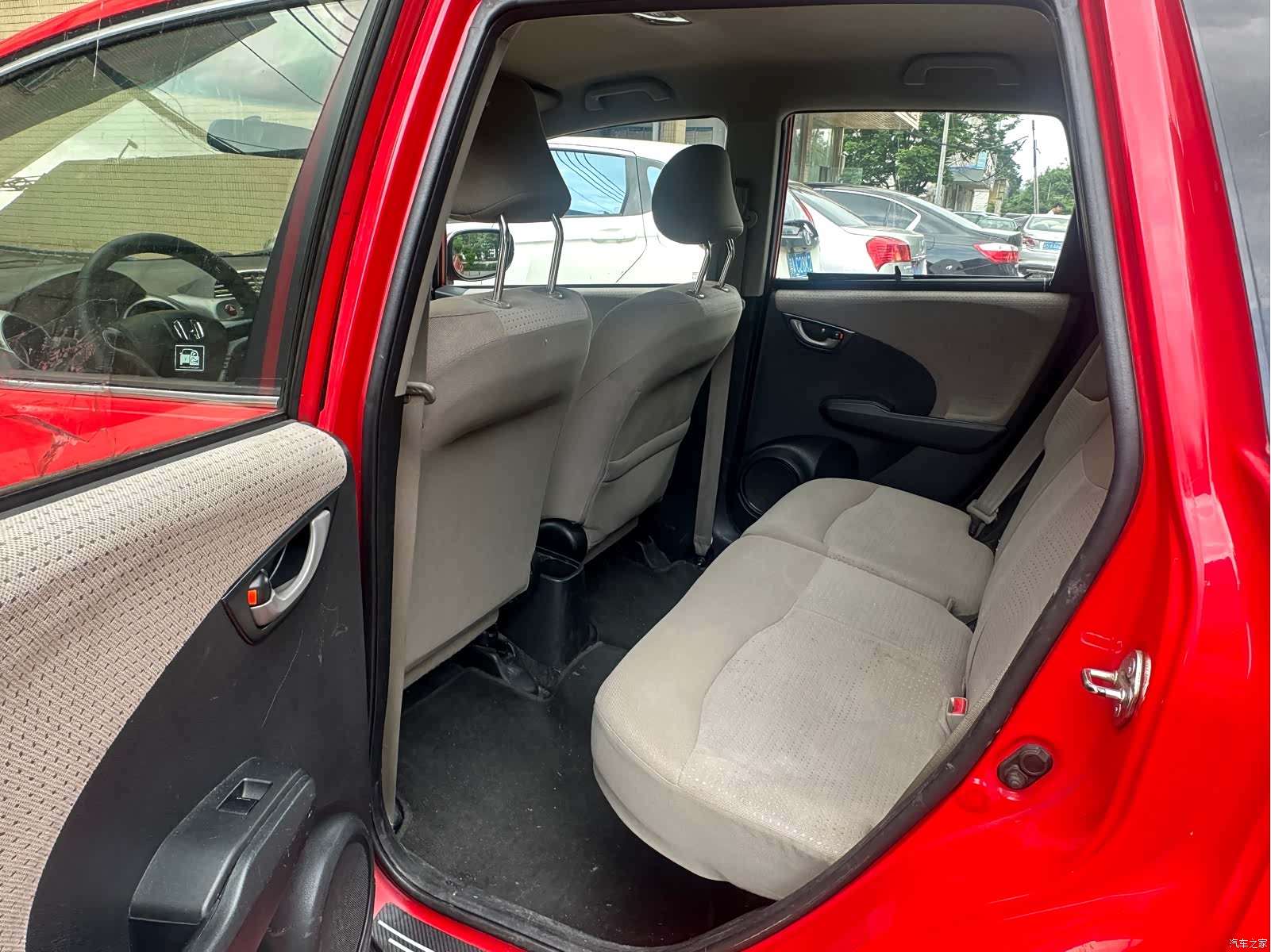 Honda Fit, 2011 все фото