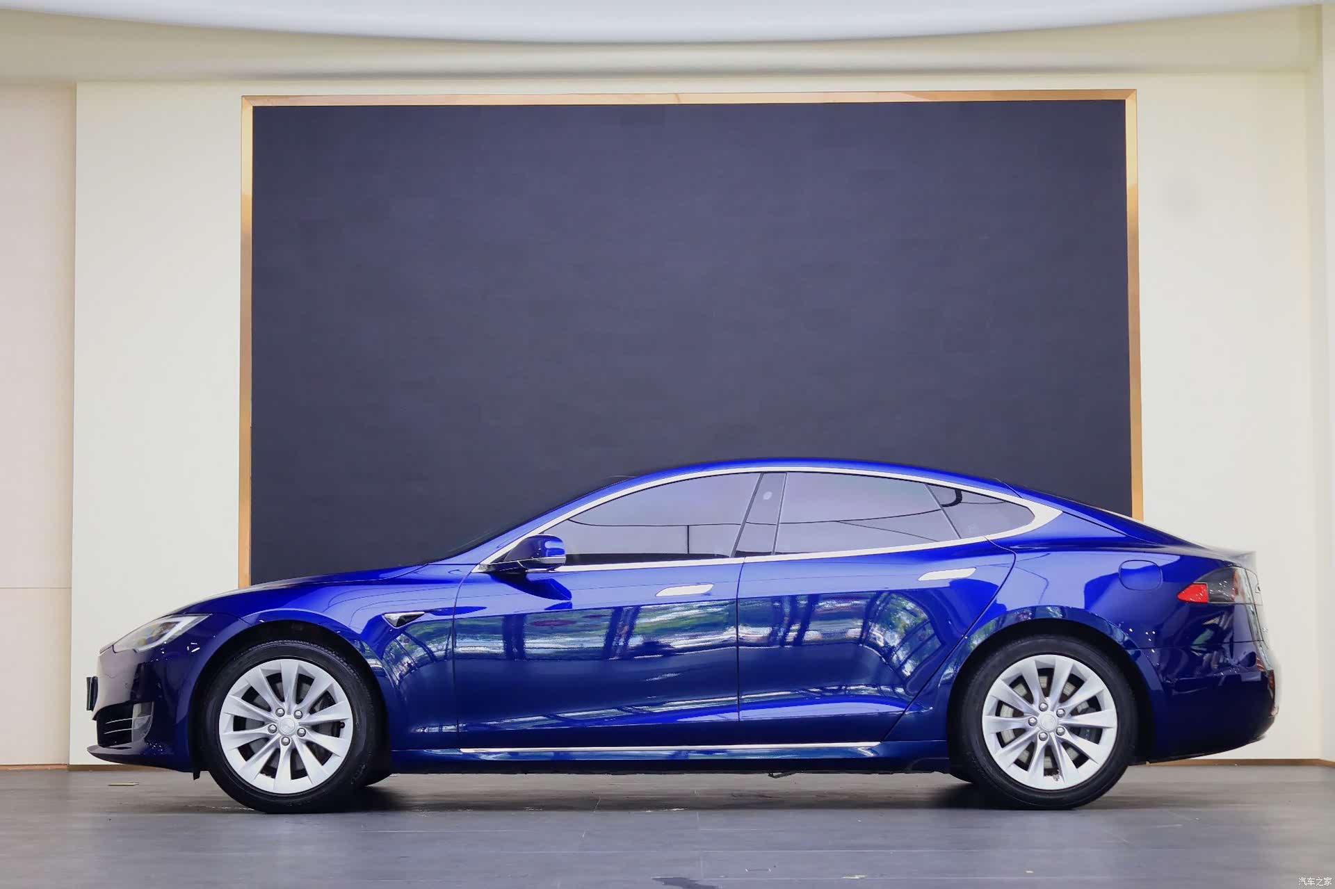 Tesla Model S, 2018 16