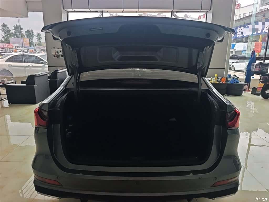 Roewe i5, 2025 19