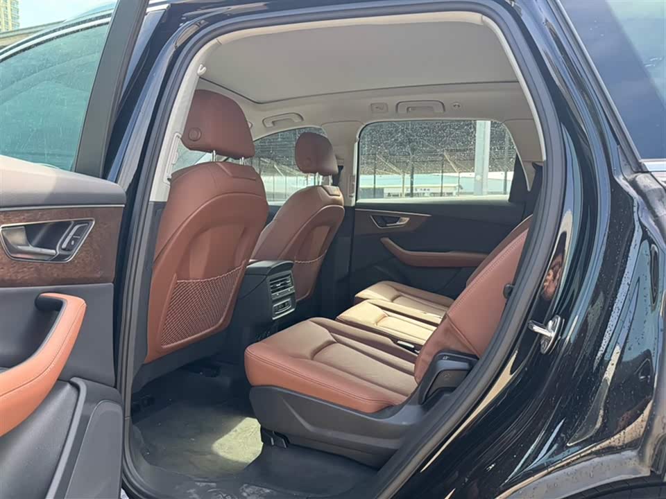 Audi Q7 Audi Q7
