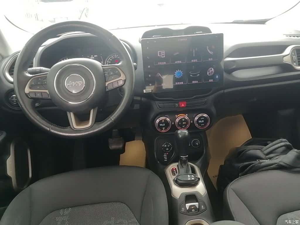 Jeep Renegade, 2017 10