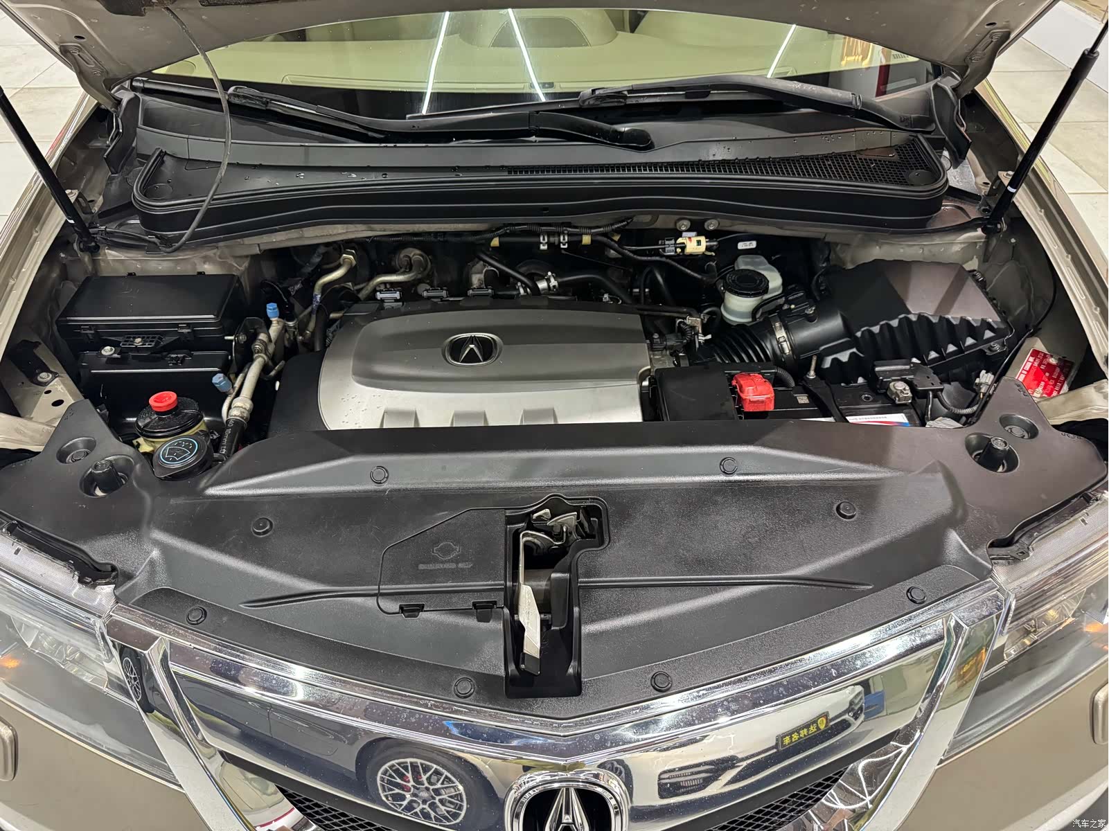 Acura MDX, 2011 11