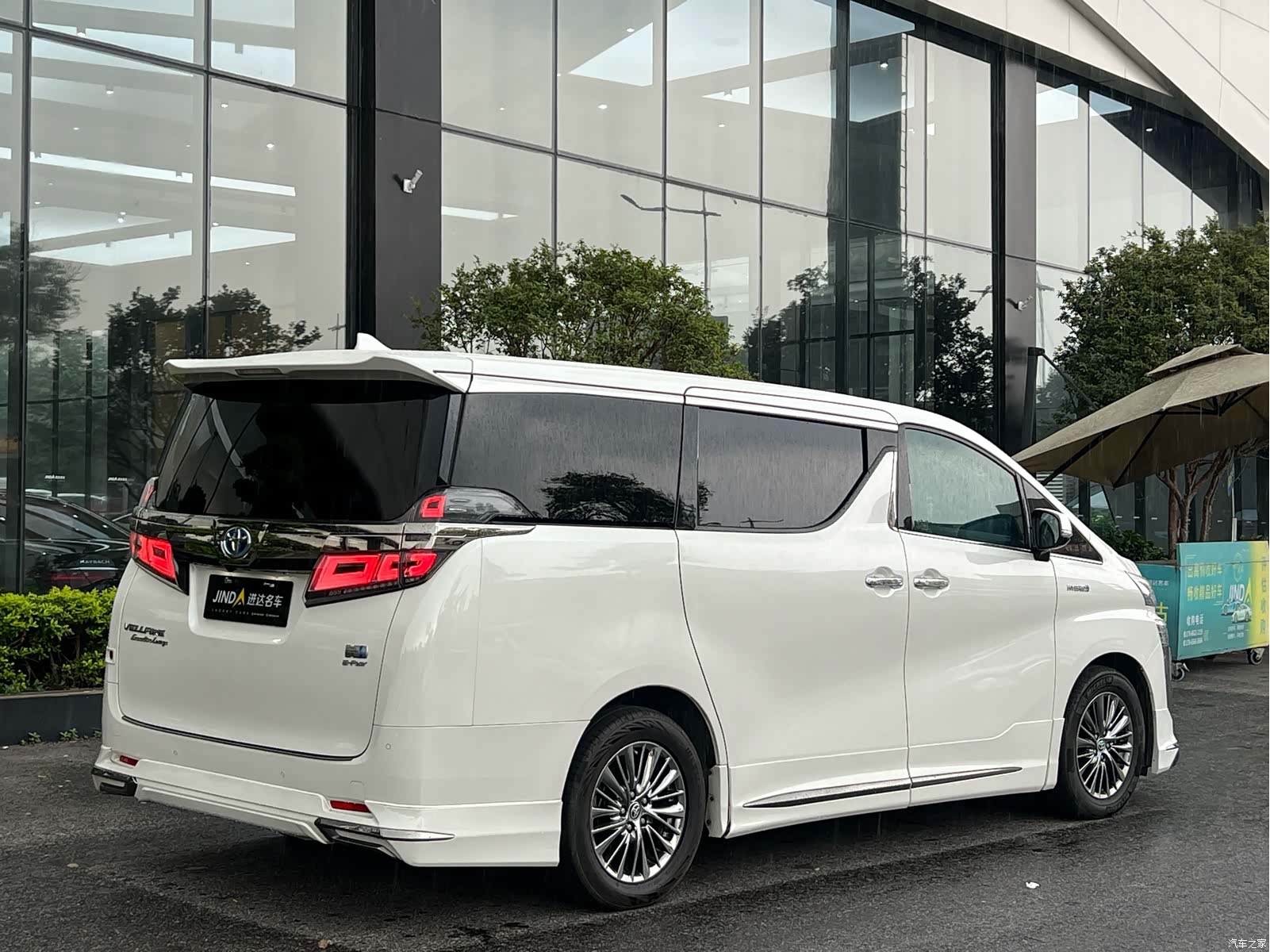 Toyota Vellfire, 2021 9