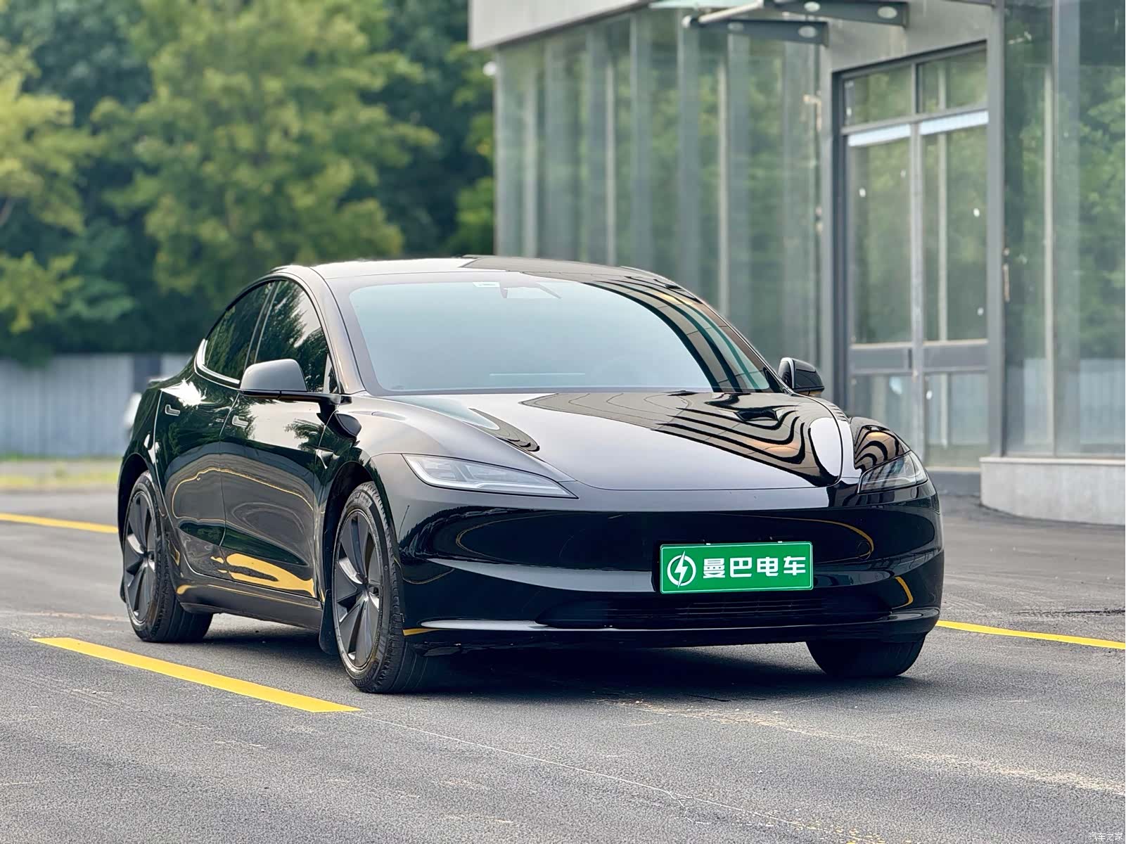 Tesla Model 3, 2024 4