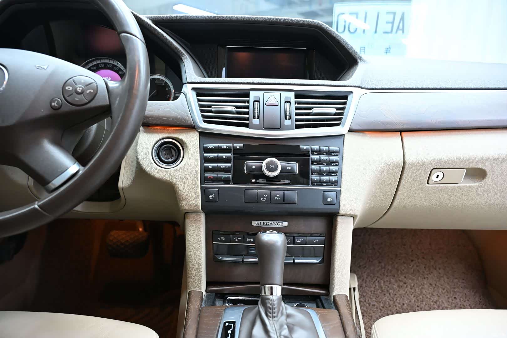 Mercedes-Benz E-Class, 2010 7