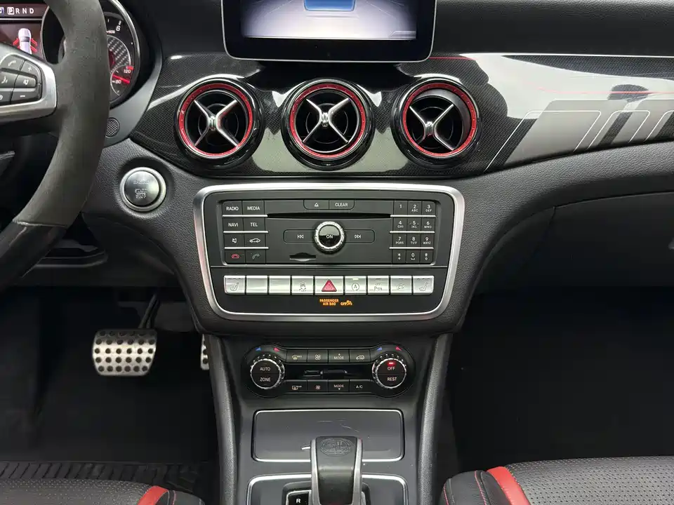 Mercedes-Benz CLA AMG