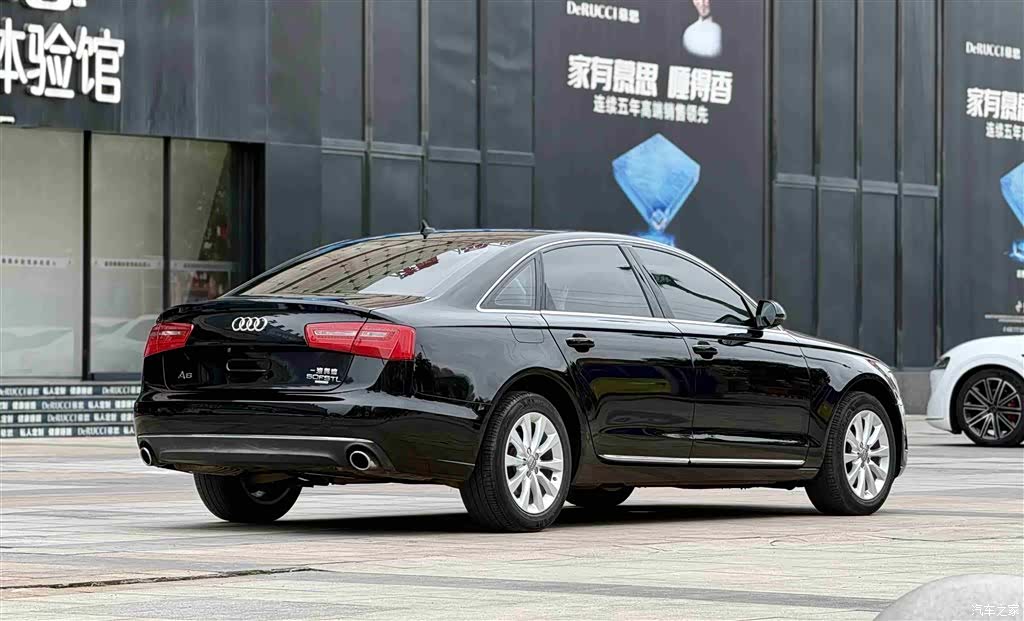 Audi A6L, 2015 3