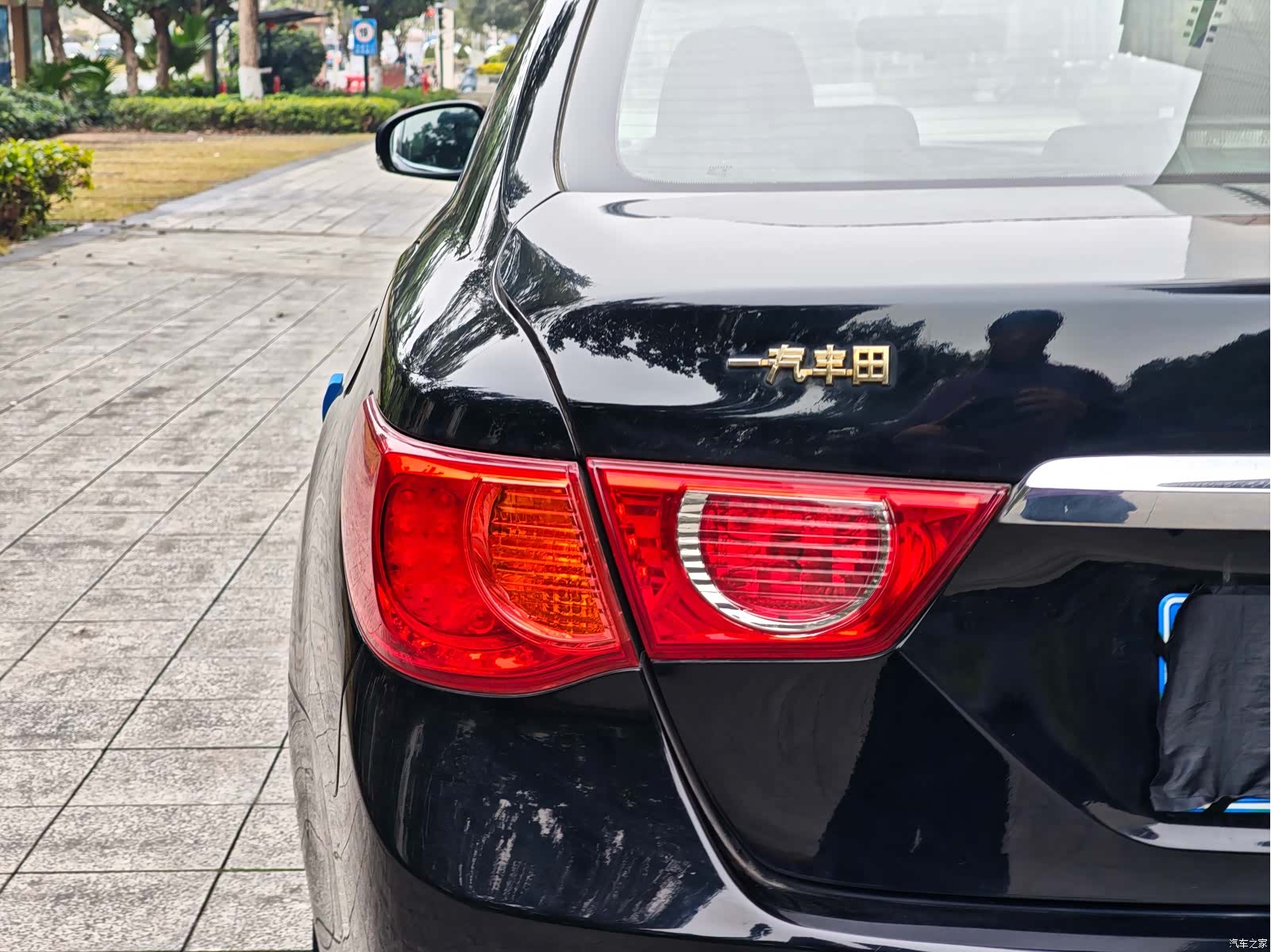 Toyota 2.5S, 2013 11