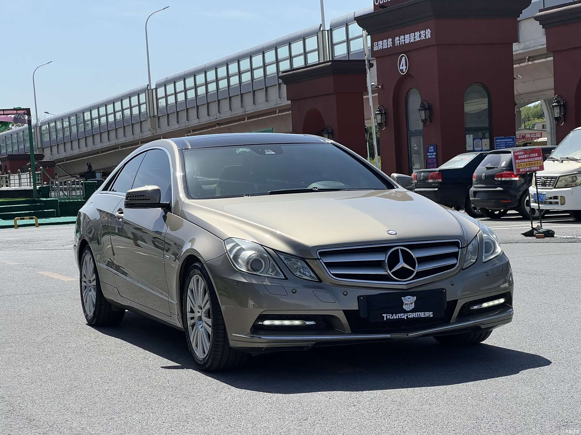 Mercedes-Benz E-Class, 2011 3