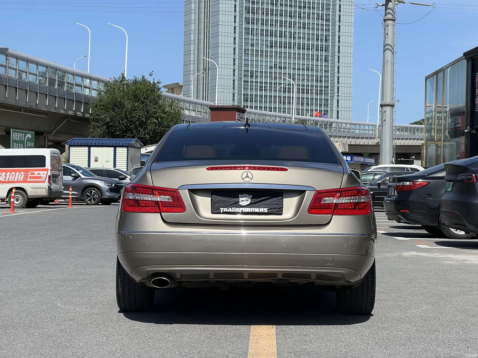 Mercedes-Benz E-Class, 2011 14
