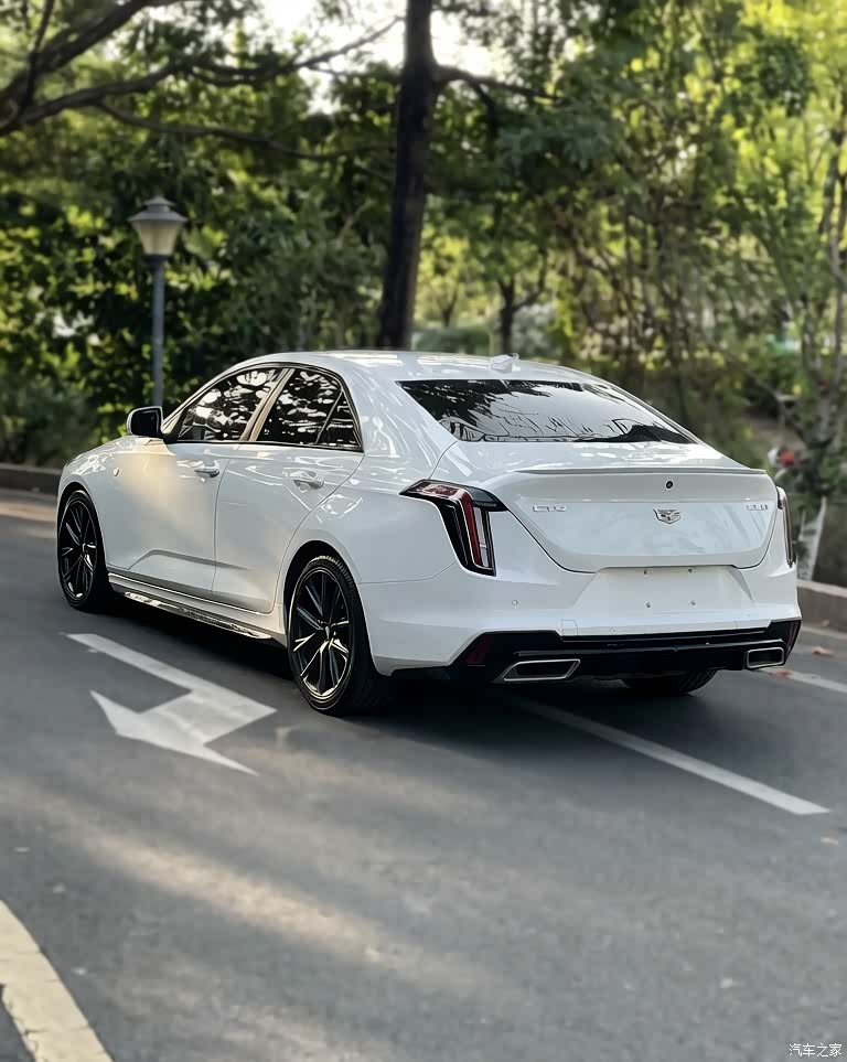 Cadillac CT4, 2021 2