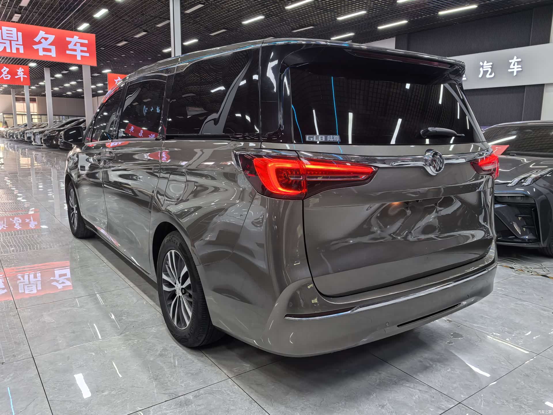 Buick GL8, 2021 11