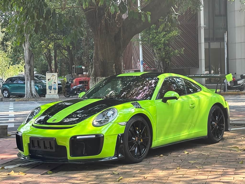 Porsche 911
