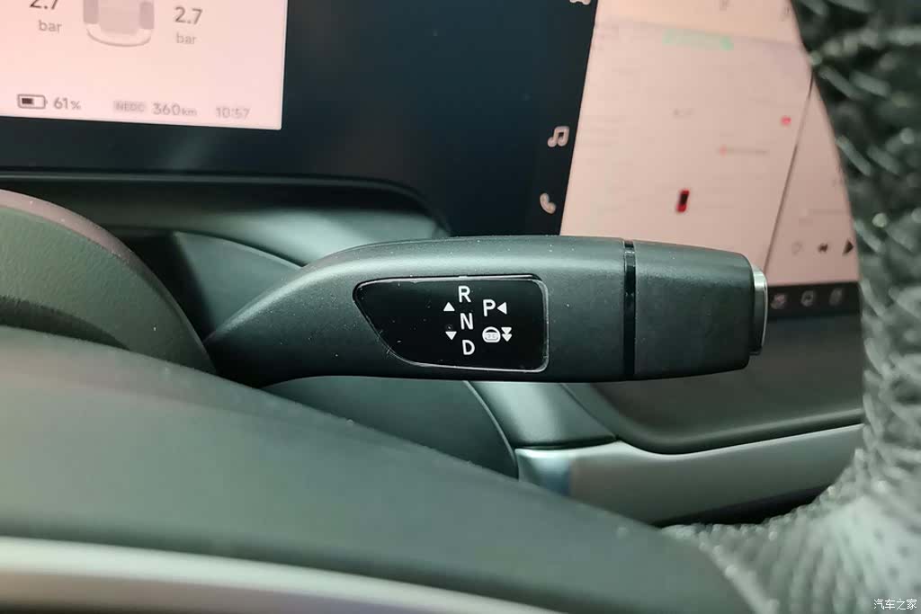 Xpeng P7, 2021 16