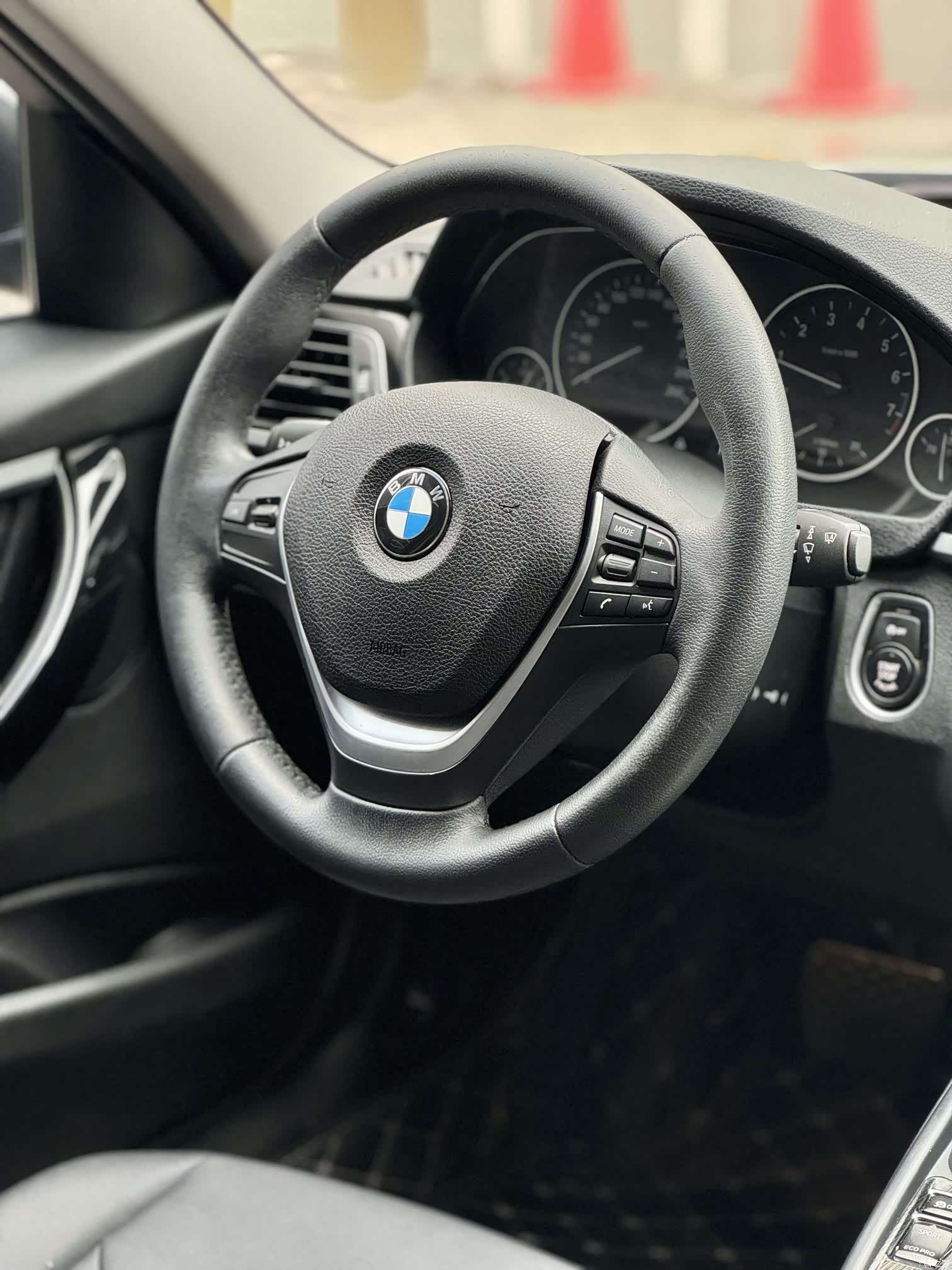 BMW 3 Series, 2017 все фото