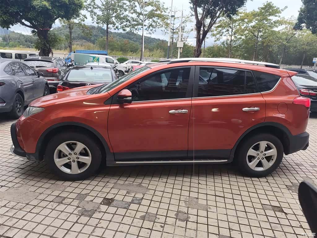 Toyota RAV4, 2014 22