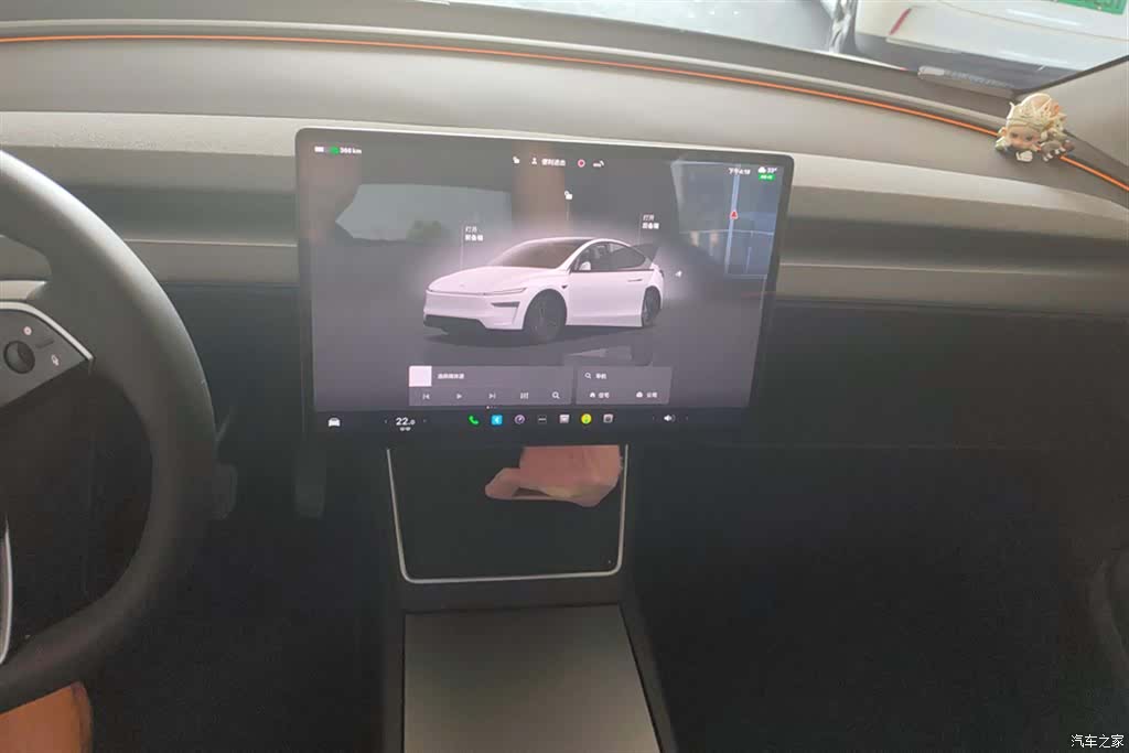 Tesla Model Y, 2025 13