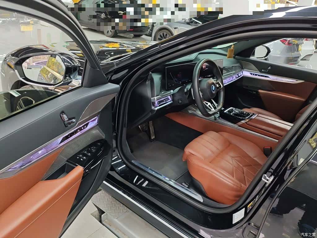 BMW i7, 2023 12