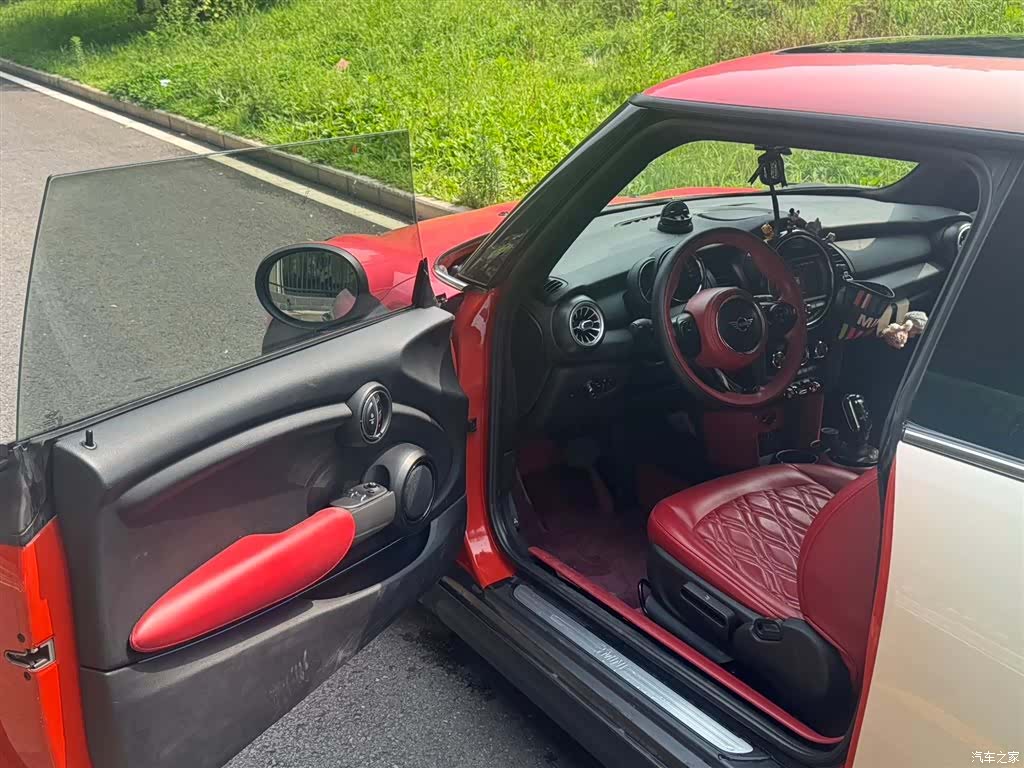 Mini ONE, 2020 4