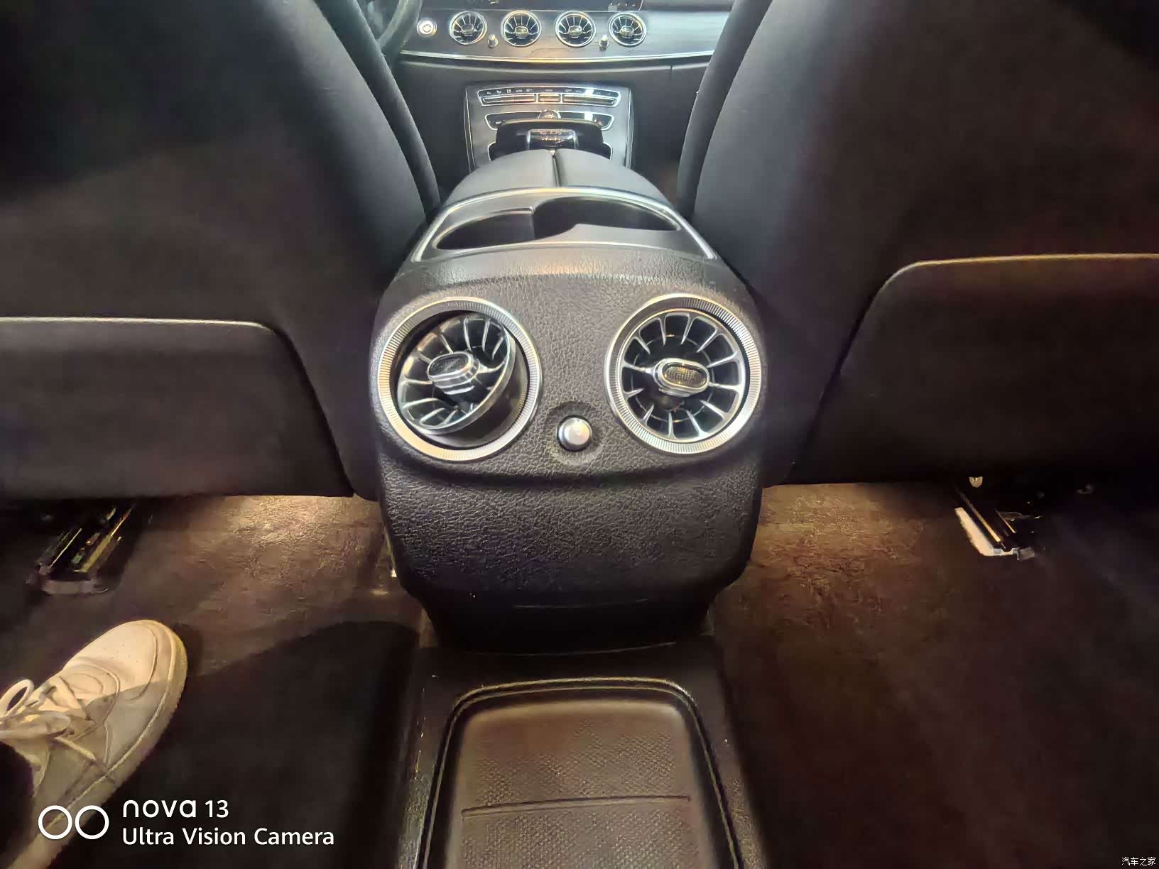 Mercedes-Benz E-Class, 2018 9