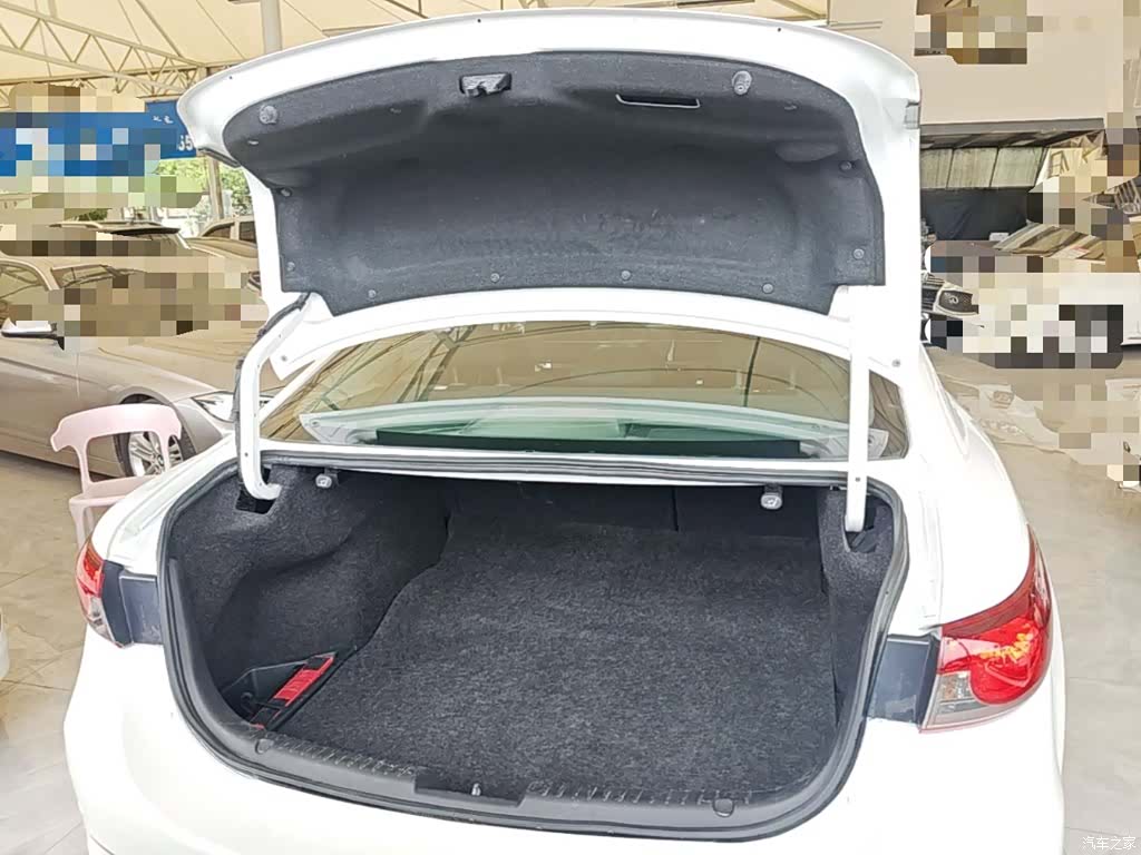 Mazda Atenza, 2016 19