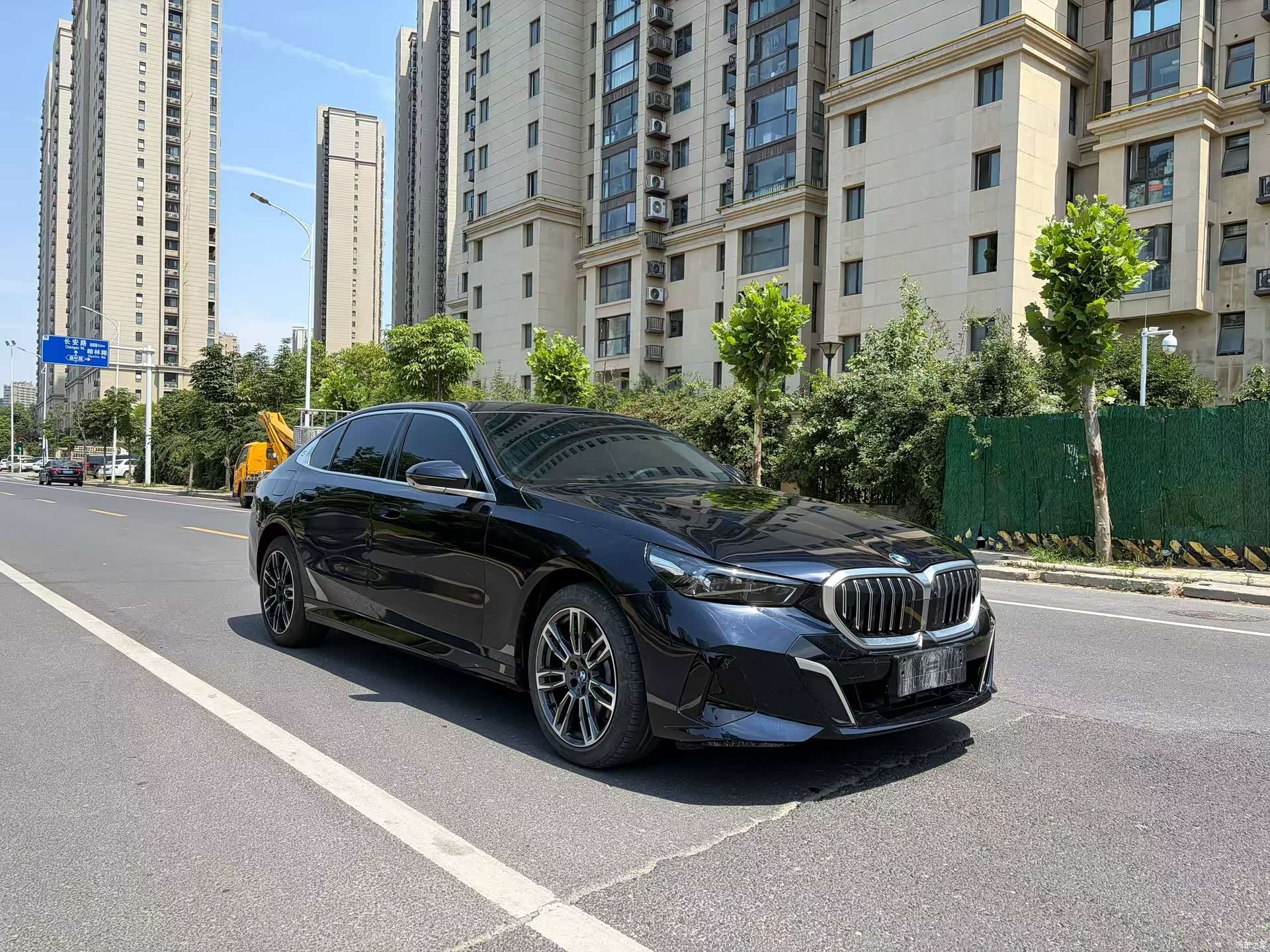 BMW 5 Series, 2025 3
