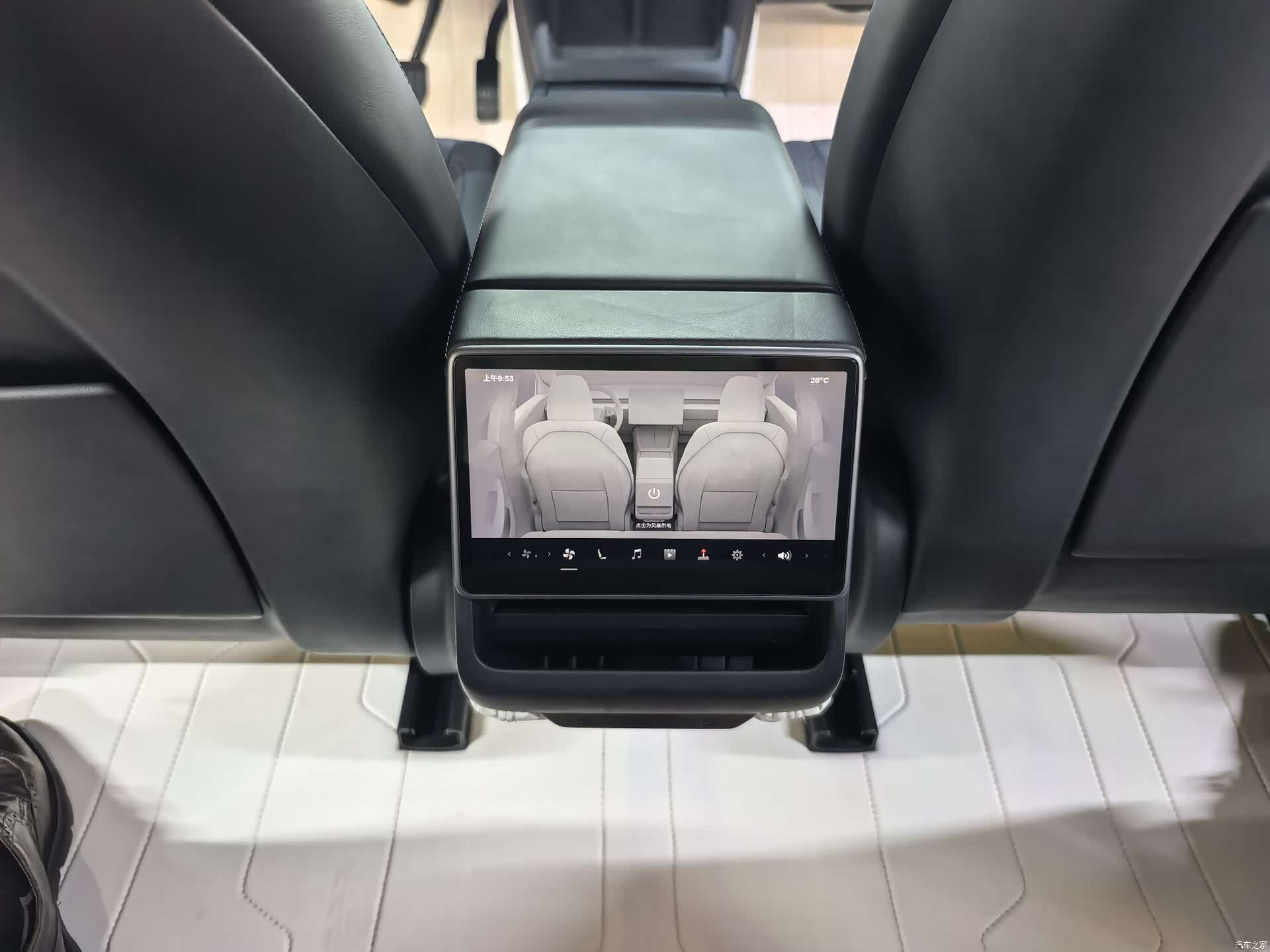 Tesla Model 3, 2023 6