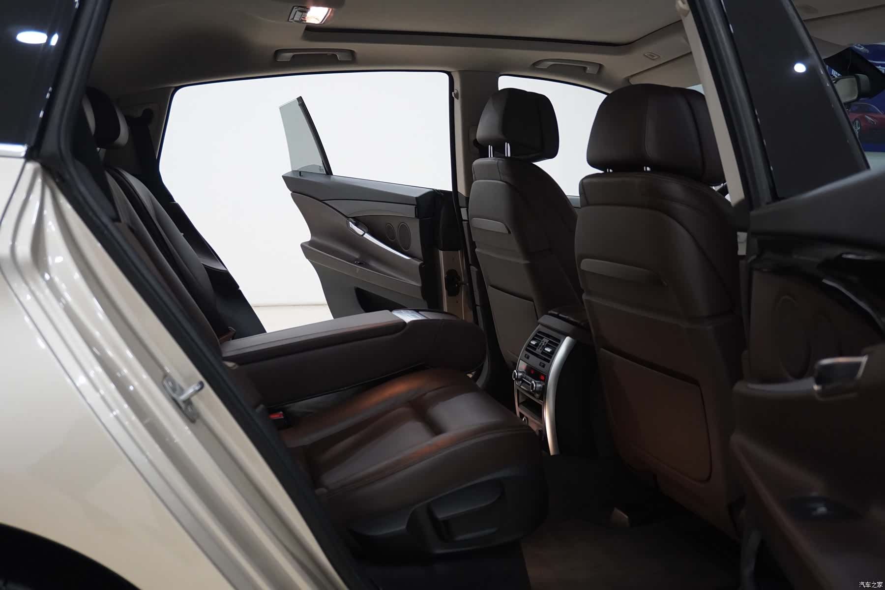 BMW 5 Series, 2014 11