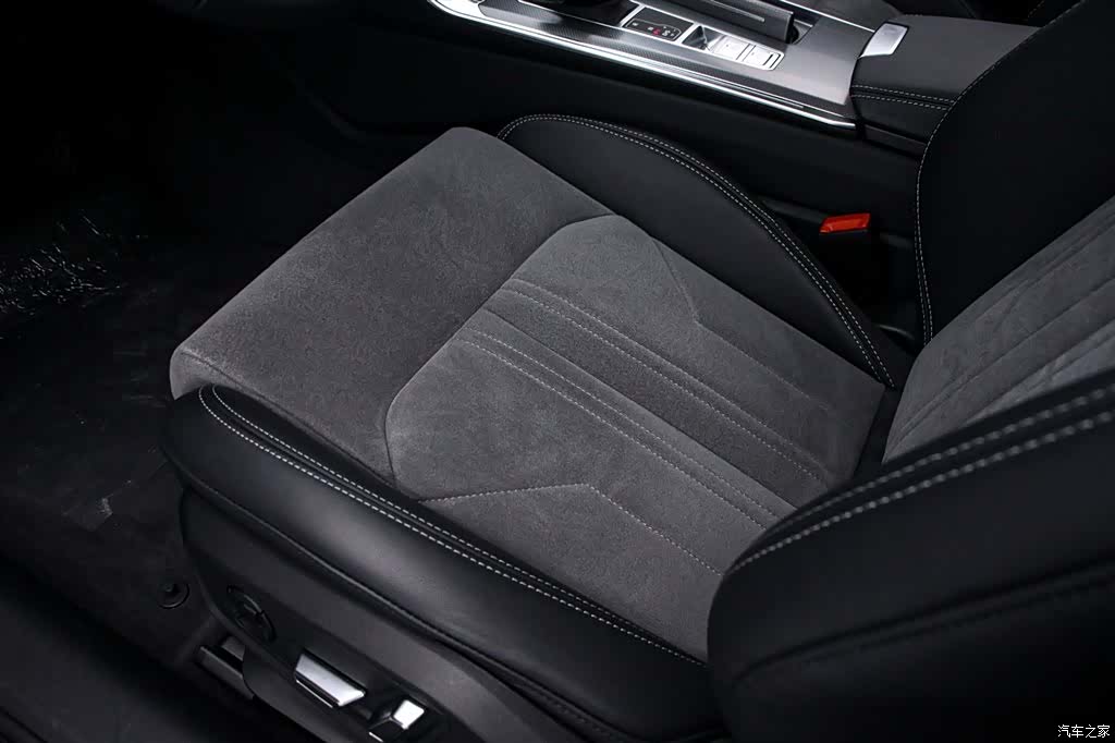 Audi A6L, 2024 13