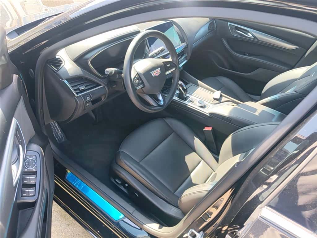 Cadillac CT5, 2023 16