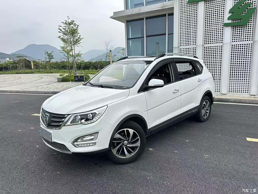 Wuling 560, 2017 2