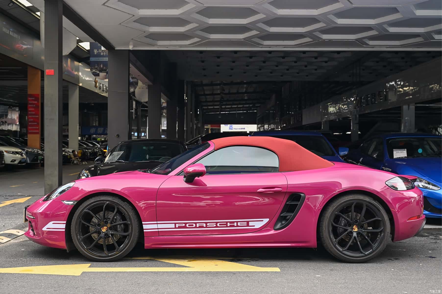 Porsche Boxster, 2024 4
