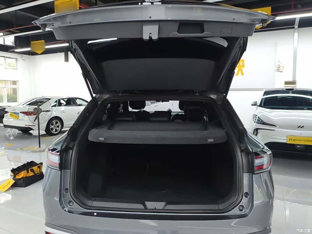 Volkswagen ID.4, 2023 19