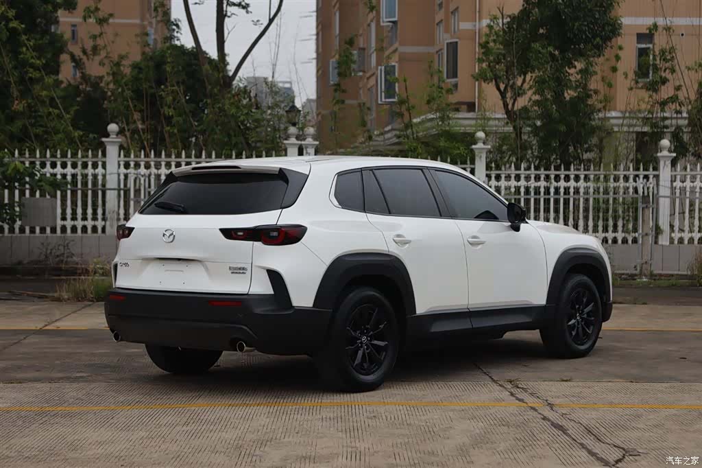 Mazda CX-50, 2023 все фото