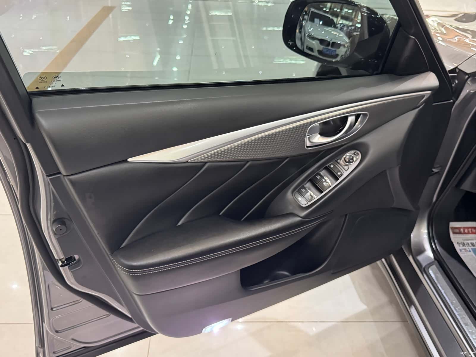 Infiniti Q50L, 2017 30