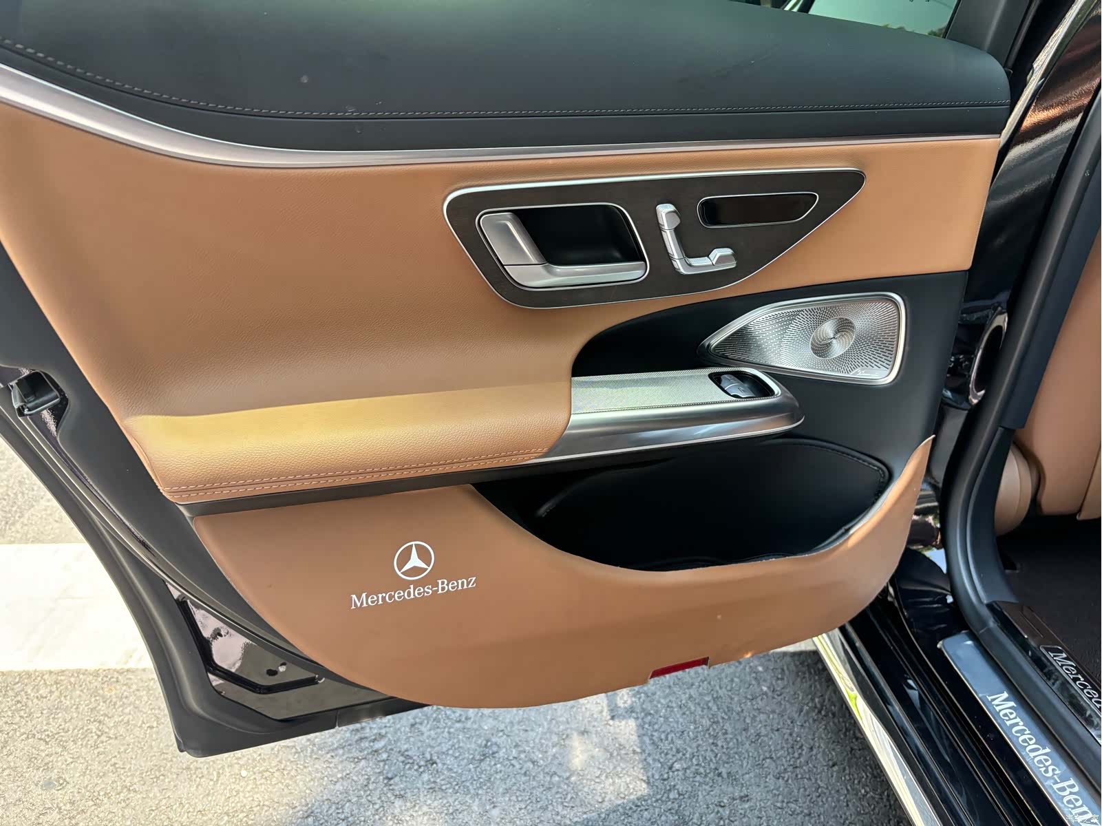 Mercedes-Benz E-Class, 2025 16