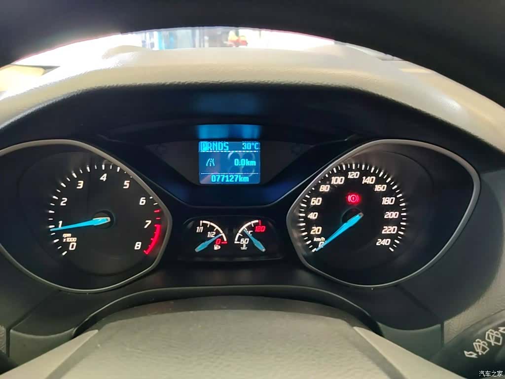Ford Focus, 2014 12