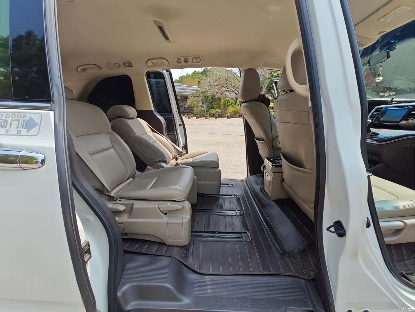 Honda Odyssey, 2015 14