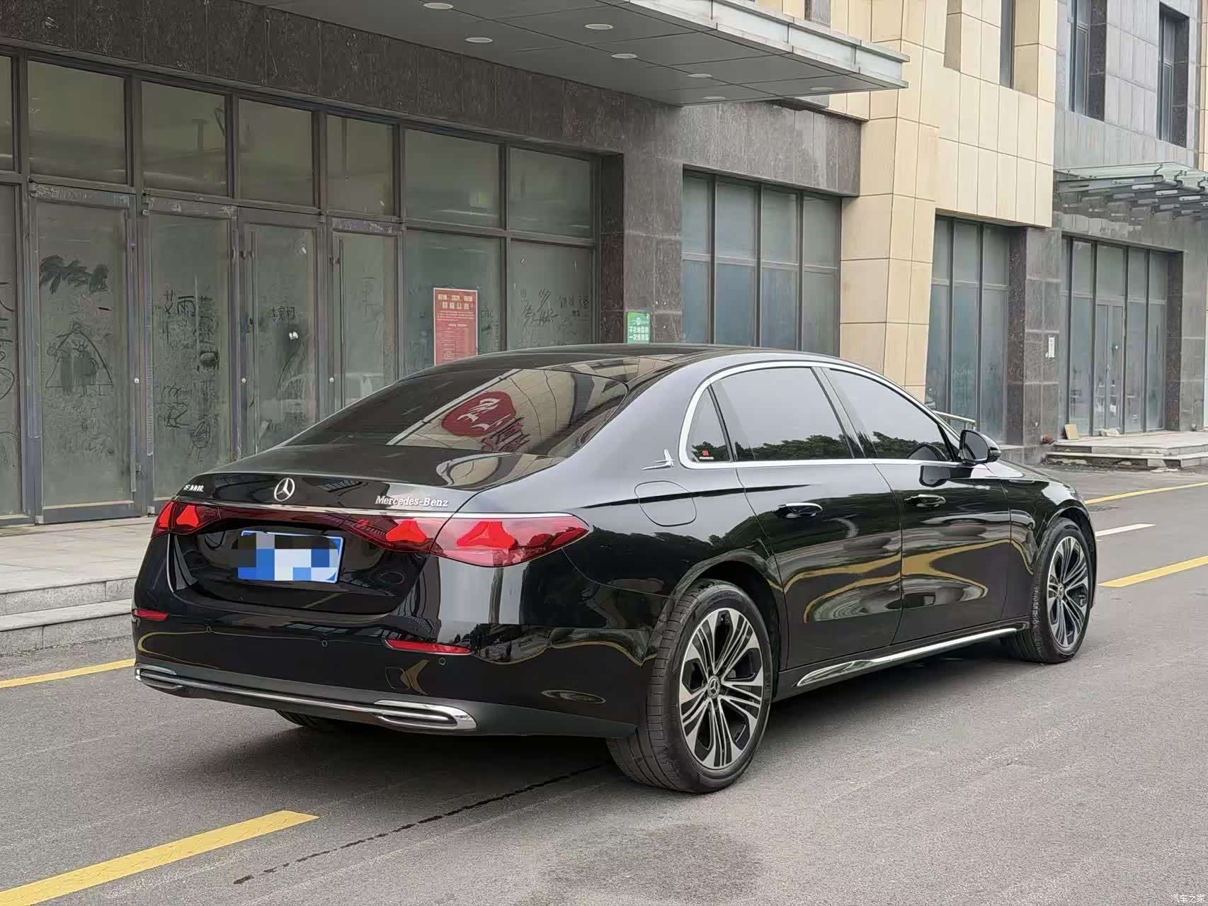 Mercedes-Benz E-Class, 2026 4