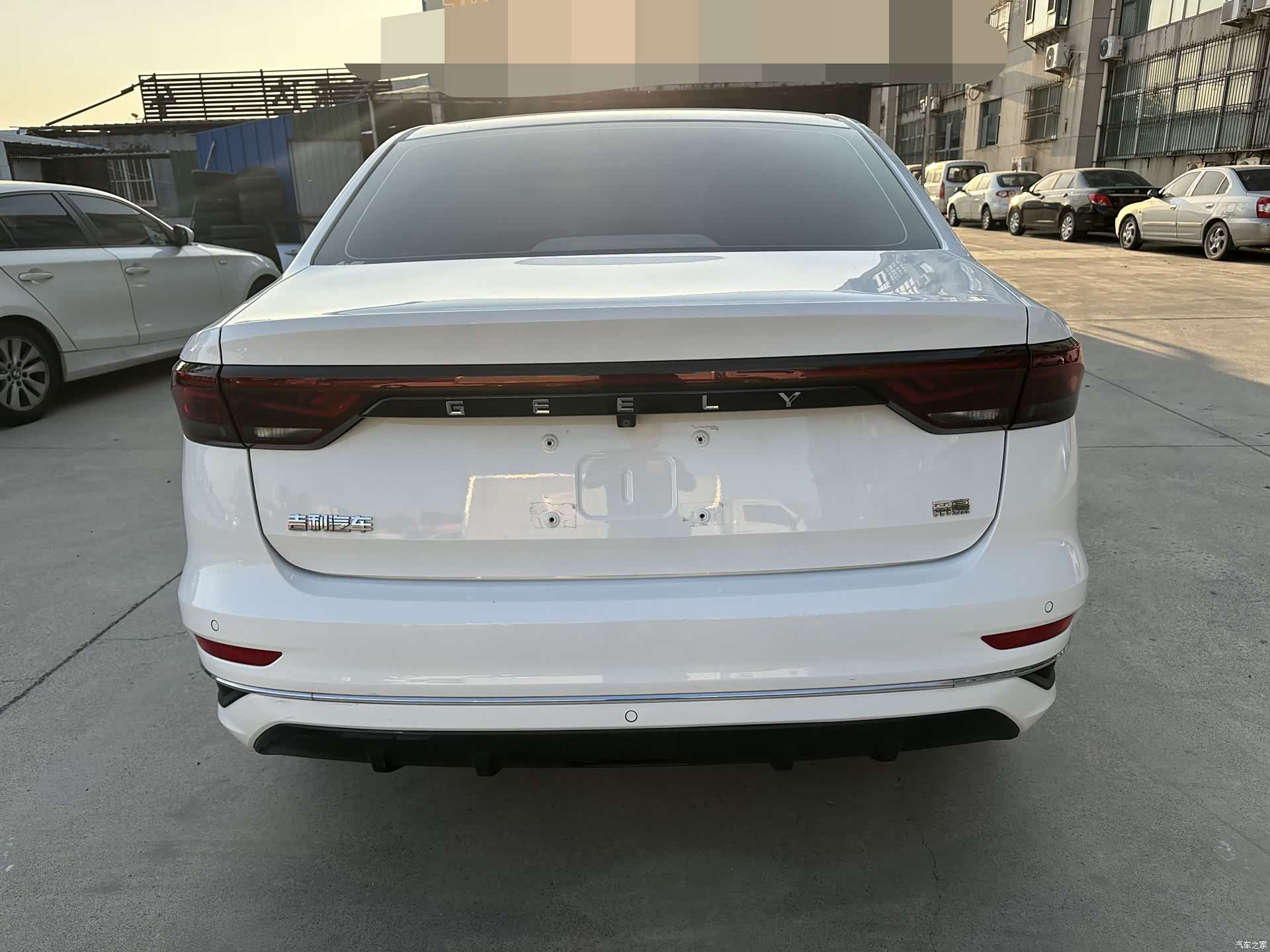 Geely Emgrand, 2021 9